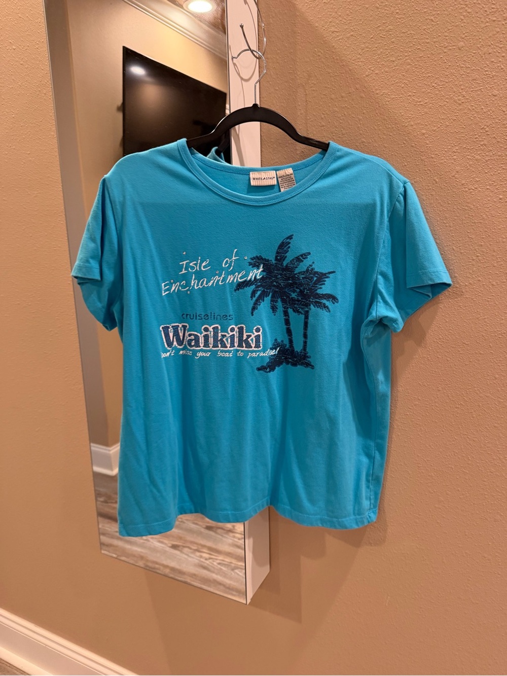 White Stag Turquoise Crewneck Tee with Navy Graphic